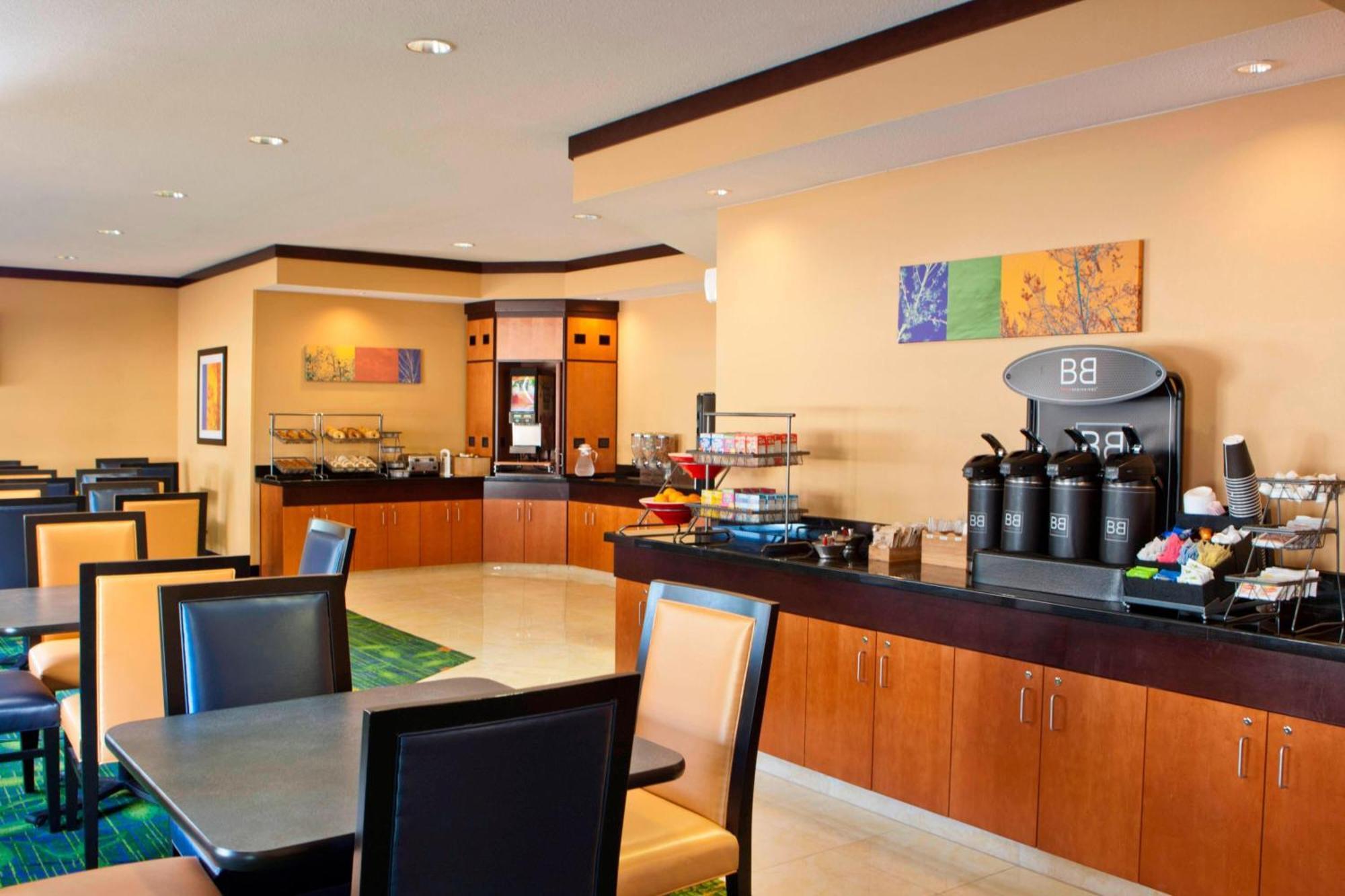 Fairfield Inn & Suites By Marriott Memphis East Galleria Экстерьер фото